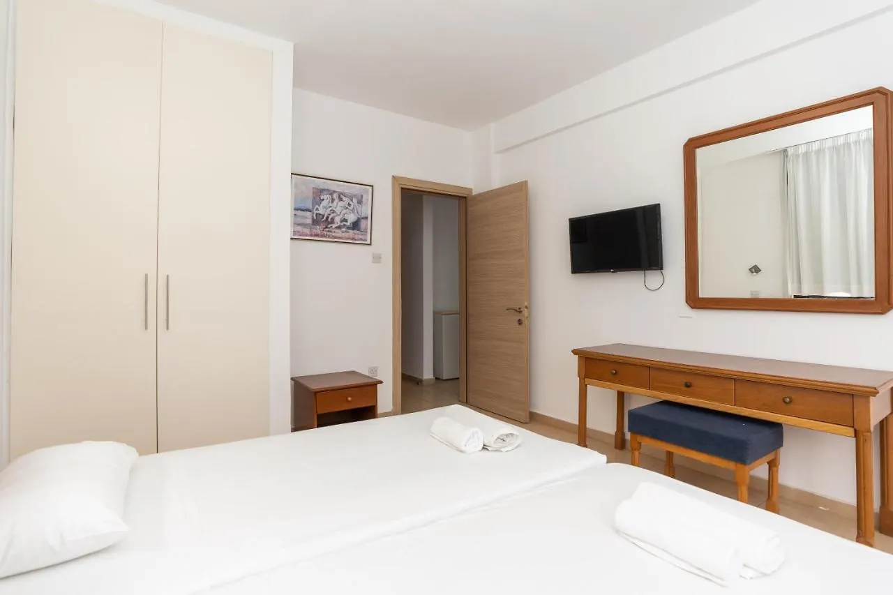 Flora Hotel Apartments Protaras