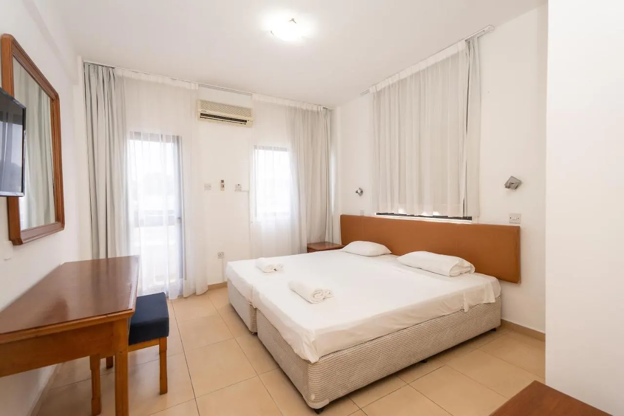 Flora Hotel Apartments Protaras