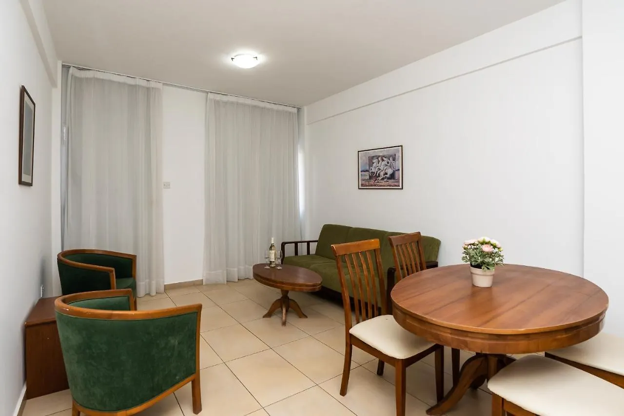 Flora Hotel Apartments Protaras