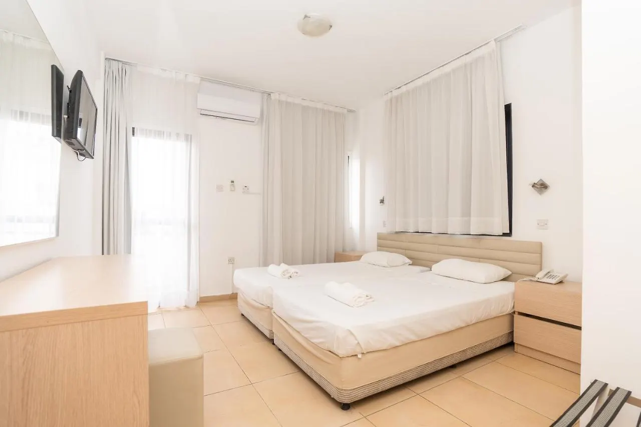 Flora Hotel Apartments Protaras