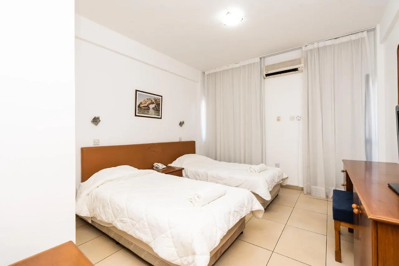 Flora Hotel Apartments Protaras